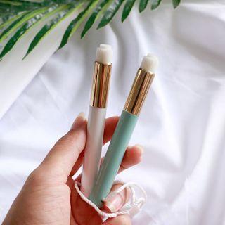 Nose Cleaning Brush
