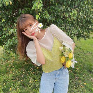 Set: Elbow-sleeve Top + Floral Print Camisole Top