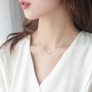Alloy Leaf Pendant Choker