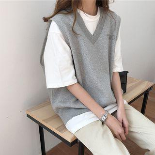 Set: Vest + Elbow-sleeve Oversized T-shirt