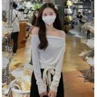 Long-sleeve Off-shoulder T-shirt / Drawstring Wide Leg Pants