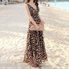 Leopard-printed Sleeveless Maxi Dress