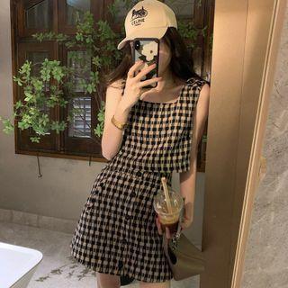 Plaid Camisole + High-waist Plaid Skirt