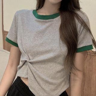 Short Sleeve Contrast Trim Knot Crop Top