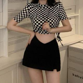 Short-sleeve Checkerboard Crop Top / Slit Skort