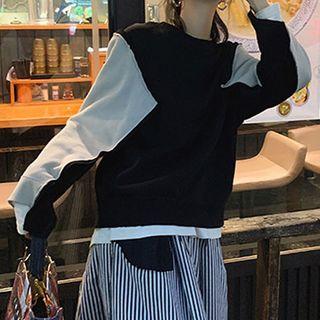 Mock Two-piece Color-panel Sweatshirt