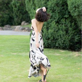 Spaghetti Strap Leaf Print Open-back Midi Sundress