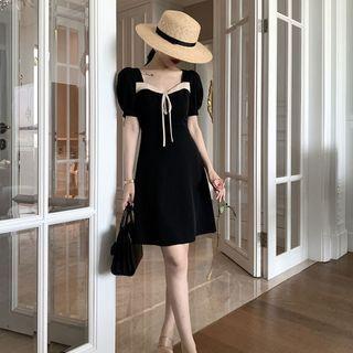 Puff-sleeve Contrast Trim A-line Dress / Midi A-line Dress