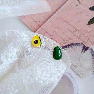 Non-matching Glaze Avocado Earring 1 Pair - Ear Studs - 925 Silver - One Size