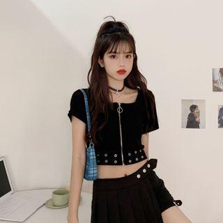 Short-sleeve Square Neck Cropped T-shirt Black - One Size