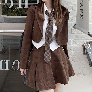 Cropped Blazer / Shirt / Pleated Skirt / Neck Tie
