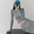 Slit-hem Slim-fit Crop T-shirt