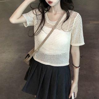 Short-sleeve Perforated Knit Top / Camisole Top / Pleated Skirt