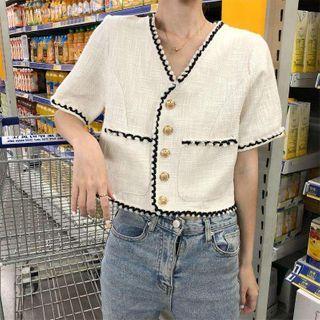 Short-sleeve Buttoned Tweed Crop Top