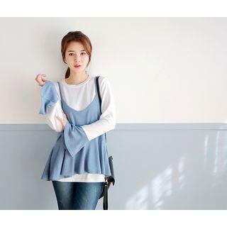 Set: Color-block T-shirt + Sleeveless Top