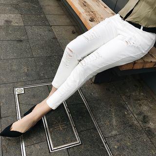 Distressed Cropped Boyfriend Jeans