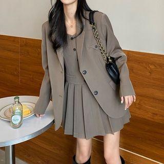 Plain Blazer / Spaghetti Strap Pleated Dress