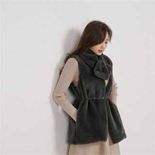 Open-front Fuax-fur Vest With Scarf