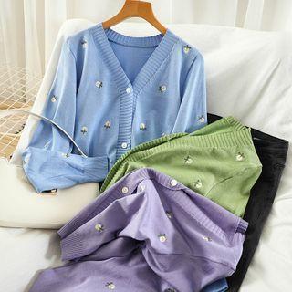 Long-sleeve Buttoned Floral Embroidered Knit Top