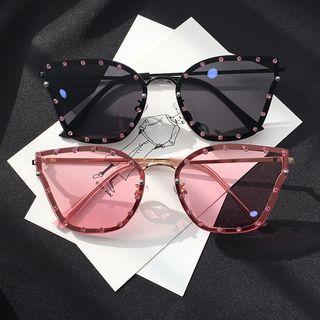 Retro Embellished Sunglasses