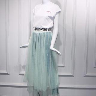 Short-sleeve Letter T-shirt / Mesh Skirt