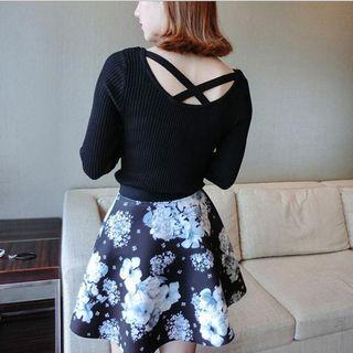 Cross Strap Back Long Sleeve Knit Top