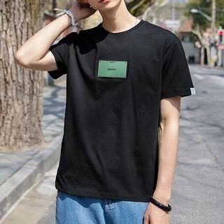 Short Sleeve Appliqued T-shirt