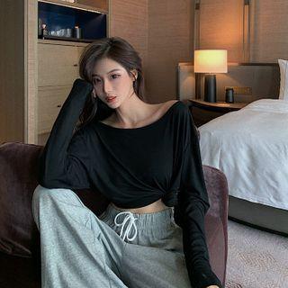 Crewneck Plain Long-sleeve Top / High Waist Wide Leg Pants