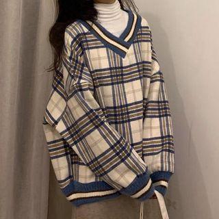 Long-sleeve Turtleneck Top / Plaid V-neck Sweater