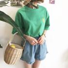 Pineapple Embroidered Elbow Sleeve T-shirt