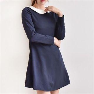 Contrast-collar A-line Dress