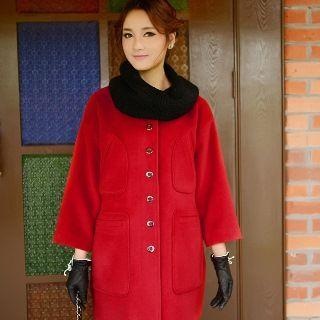 Pocket-accent Buttoned Coat