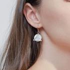 Scallop Disc Triangle Earring