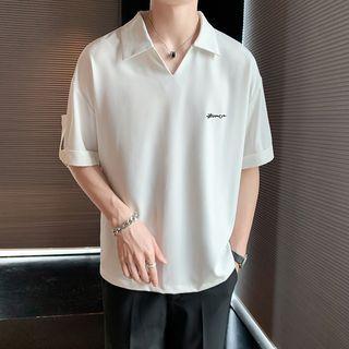 Short Sleeve Embroidered V-neck T-shirt