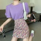 Puff-sleeve T-shirt / Floral Print A-line Skirt