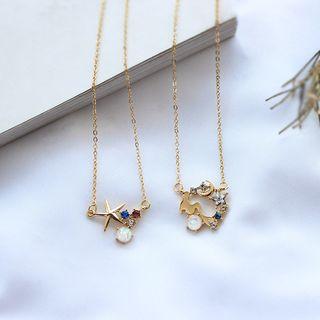 Faux Pearl Starfish Pendant Necklace