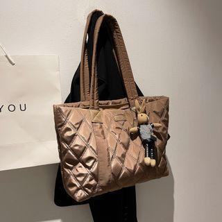 Quilted Shoulder Bag / Plush Charm / Set