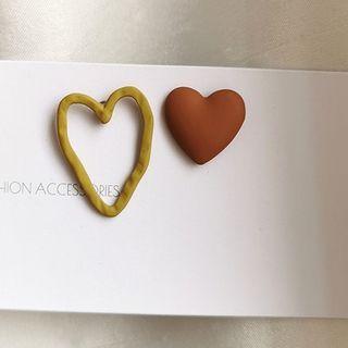 Non-matching Heart Stud Earring 1 Pair - S925 Silver Needle - Stud Earrings - One Size
