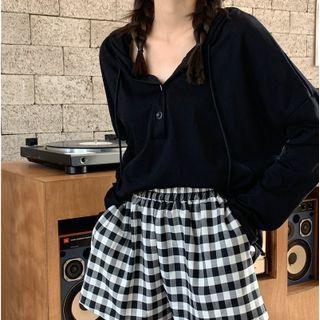 Hooded Drawstring T-shirt / Sweat Shorts