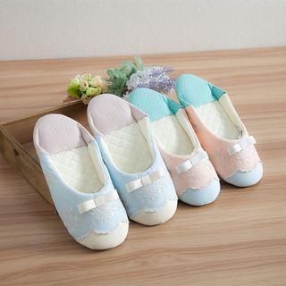 Embroidered Color Block Slippers