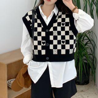 Long Sleeve Plain T-shirt / V-neck Button-up Knit Vest