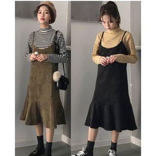 Long-sleeve T-shirt / Strappy A-line Midi Dress