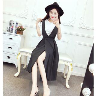 Set: Short-sleeve T-shirt + V-neck Slit Midi Jumper Dress