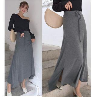 Side-slit Asymmetric Hem Midi Skirt