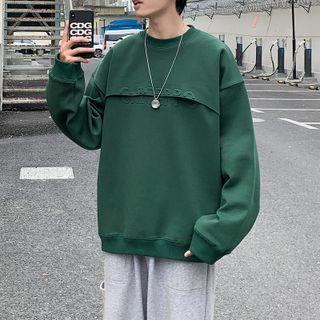 Round Neck Letter Embossed Sweatshirt