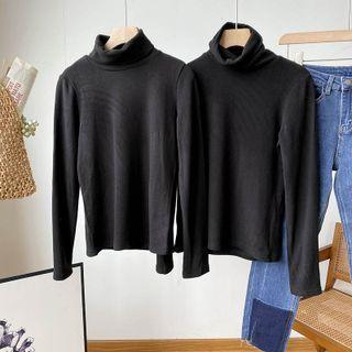 Long-sleeve Turtleneck Plain Top Black - One Size