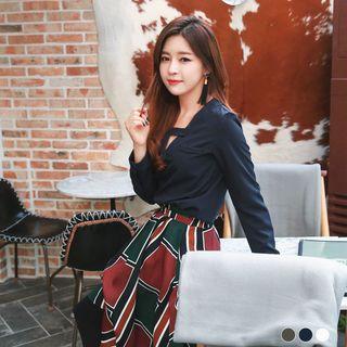 Cutout V-neck Top