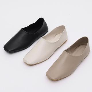 Square-toe Plain Loafers