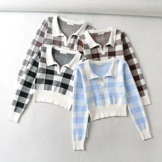 Long Sleeve V-neck Collared Plaid Crop Top