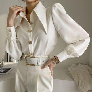 Sharp-collar Golden-button Blouse